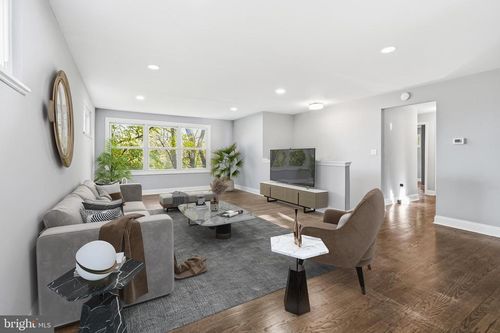 311 Old New Windsor Pike, Westminster, MD, 21157-6736 | Card Image