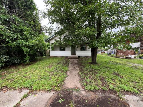 29 H St Nw, Miami, OK, 74354-5621 | Card Image