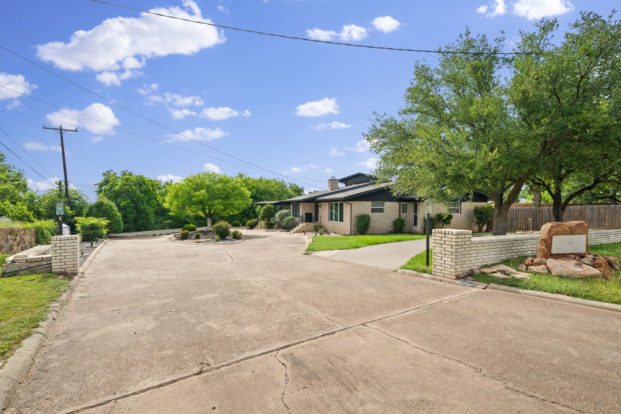 Residential in Mineral Wells 2