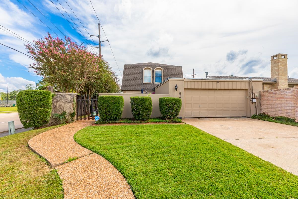 Wood Park St, Beaumont, TX 77706