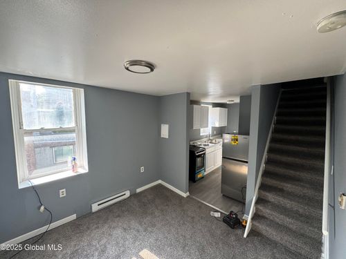4-663 2nd Ave, Troy, NY, 12182-2343 | Card Image