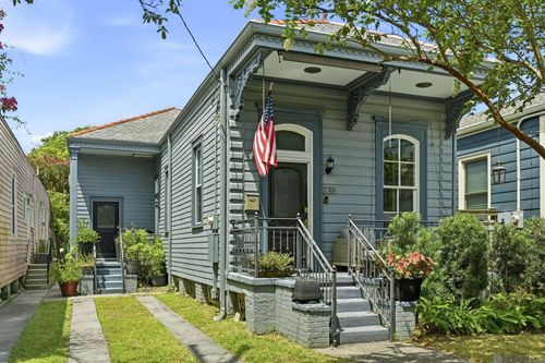235 Bellview St, New Orleans, LA, 70123 | Card Image