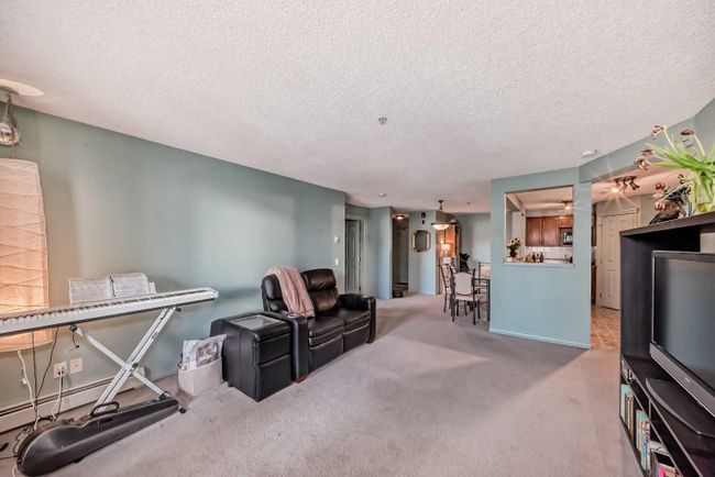 204 - 2212 34 Avenue Sw, Home with 2 bedrooms, 2 bathrooms and 1 parking in Calgary AB | Image 13