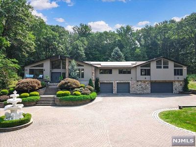 56 Old Mill Road, House other with 6 bedrooms, 5 bathrooms and null parking in Mendham Township NJ | Image 1