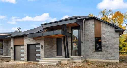141 Parkside Dr, Brantford, ON, N3T0S9 | Card Image