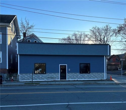 488 Smith St, Providence, RI, 02908-4307 | Card Image