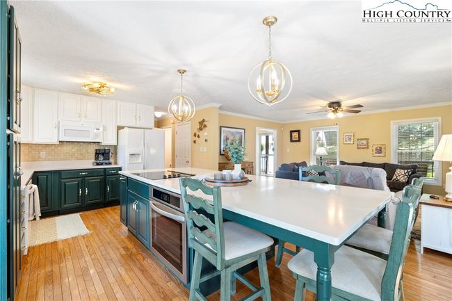 102 Wintergreen Way Rd, House other with 3 bedrooms, 4 bathrooms and null parking in Beech Mountain NC | Image 18