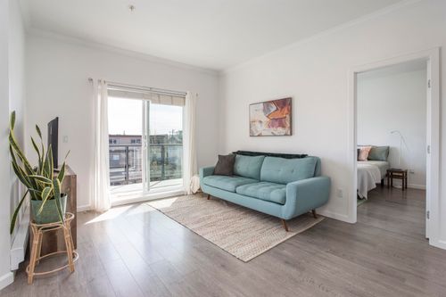 302-22363 Selkirk Ave, Maple Ridge, BC, V2X2X6 | Card Image