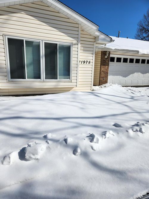 11975 Yellow Pine St Nw, Coon Rapids, MN, 55448-2054 | Card Image