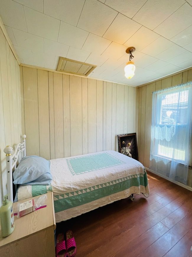 1215 E Main St, House other with 3 bedrooms, 1 bathrooms and 12 parking in Streator IL | Image 17