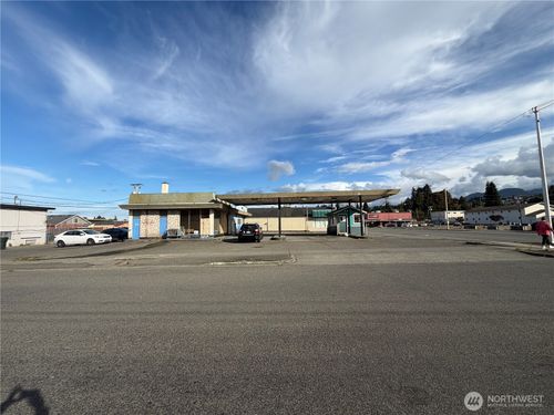 1001 E First Street, Port Angeles, WA, 98362 | Card Image