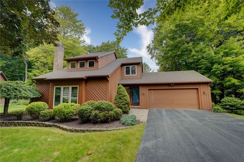 28 Green Pine Ln, Webster, NY, 14580-8963 | Card Image