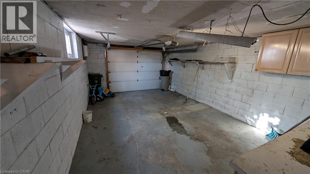 Residential Lease in Stoney Creek 3