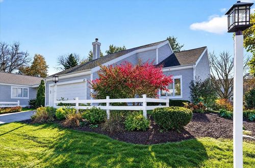 17 Oak Creek Trl, Madison, WI, 53717-1509 | Card Image