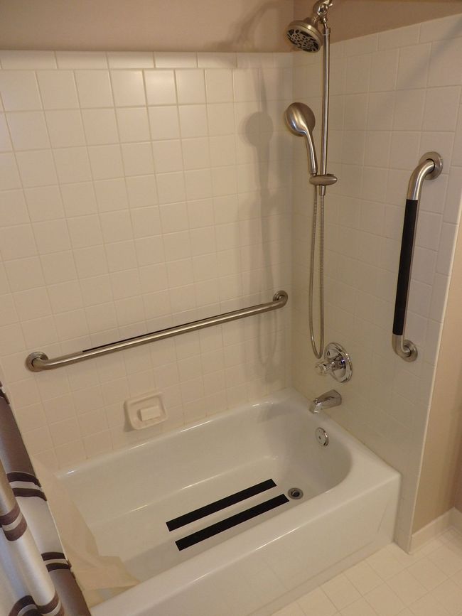 UNIT-2 - 140 Pine Tree Ridge Dr, Condo with 2 bedrooms, 3 bathrooms and null parking in Waterford MI | Image 18