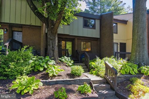 2109 Colts Neck Ct, Reston, VA, 20191-1832 | Card Image