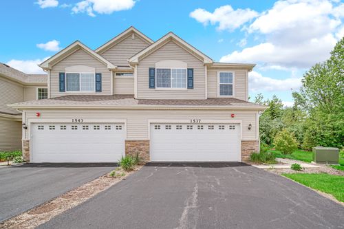 1537 Kraft Ave, Batavia, IL, 60510-7813 | Card Image