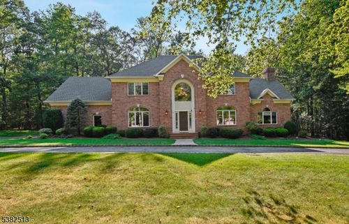 33 Skyline Dr, Warren, NJ, 07059-6713 | Card Image