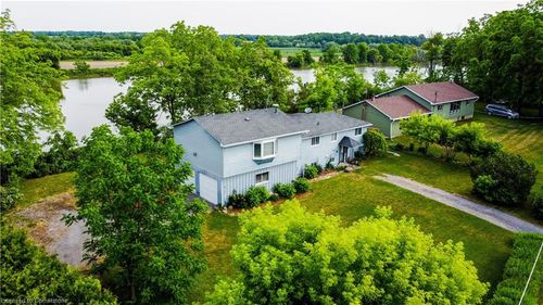 1028 E River Rd, Cayuga, ON, N0A1E0 | Card Image