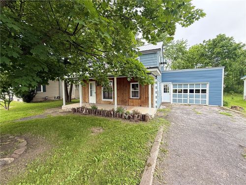 73 E River St, Waterloo, NY, 13165-1737 | Card Image