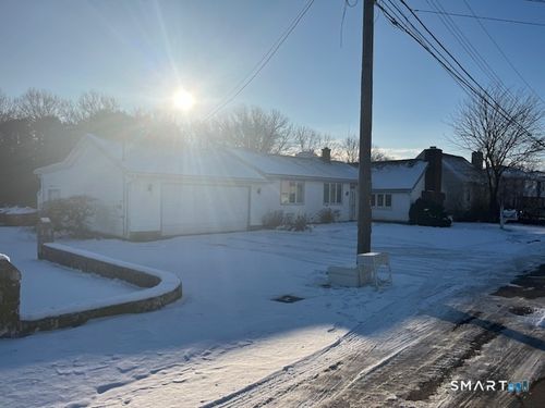 21 Carmen St, New Haven, CT, 06512-3213 | Card Image