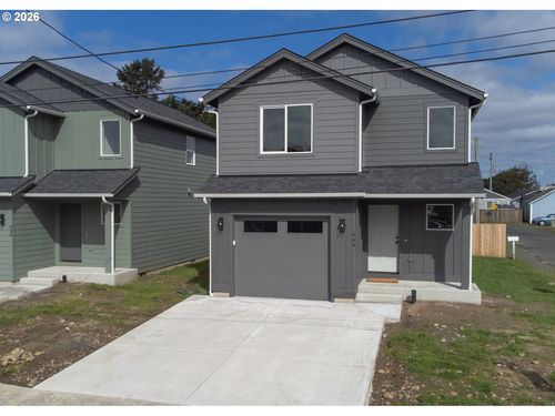 944 Avenue H, Seaside, OR, 97138-7640 | Card Image