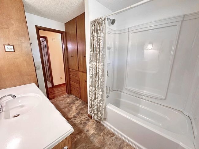 1704 S Witt Dr, House other with 3 bedrooms, 1 bathrooms and null parking in El Dorado Springs MO | Image 24