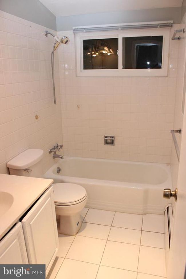 4029 Honey Ln, House other with 5 bedrooms, 2 bathrooms and null parking in ANNANDALE VA | Image 24
