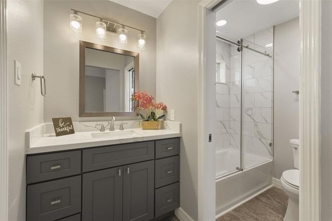Stylishly remodeled Jack and Jill bath! | Image 35
