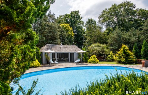 12 Gulliver Cir, Norwich, CT, 06360-1641 | Card Image