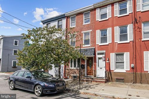 15 W Wildey St, PHILADELPHIA, PA, 19123-1632 | Card Image