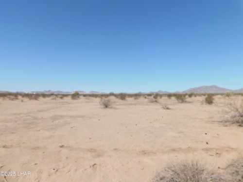 30490011 Red Hill Rd, Salome, AZ, 85348 | Card Image