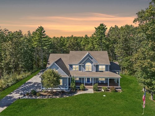 18 Highclere Rd, Windham, NH, 03087-1513 | Card Image