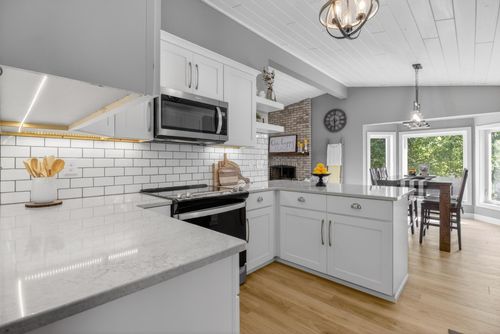 43592 W Paul Lake Dr, Perham, MN, 56573-8655 | Card Image