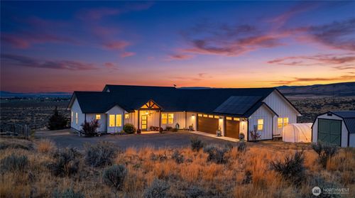2290 Sage Hills Dr, Ellensburg, WA, 98926-9261 | Card Image