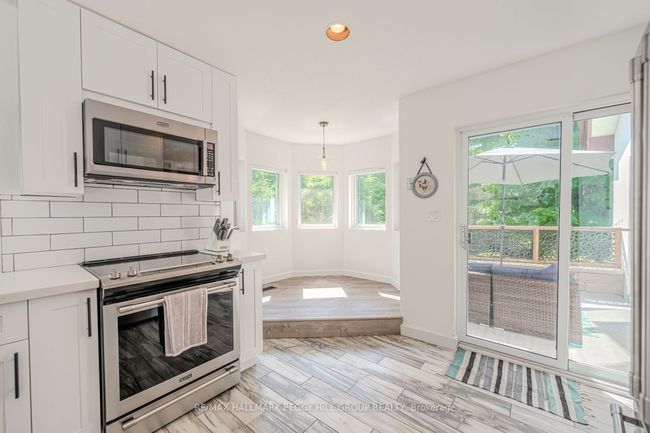 23 Valleyview Dr, House other with 3 bedrooms, 2 bathrooms and 6 parking in Oro Medonte ON | Image 7