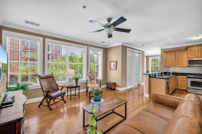 APT-101 - 3520 Central Ave, Condo with 2 bedrooms, 3 bathrooms and null parking in Memphis TN | Image 7