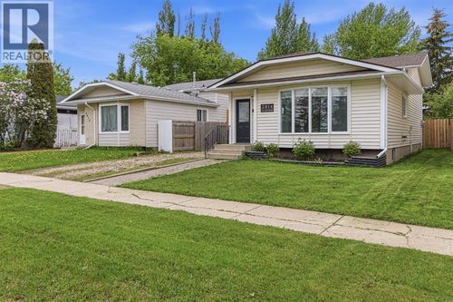 2814 45 Ave, Lloydminster, SK, S9V1T1 | Card Image