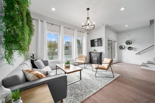 1100 Greenwood Ave, Nashville, TN, 37206-2326 | Card Image