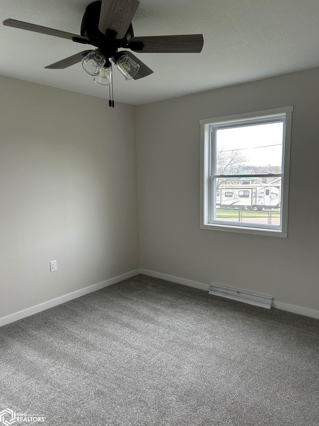 906 4 Th St, Home with 4 bedrooms, 2 bathrooms and 6 parking in Victor IA | Image 14
