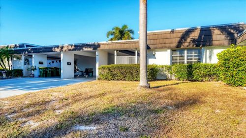 83-3823 Glen Oaks Dr E, SARASOTA, FL, 34232-1254 | Card Image
