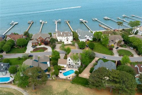 2312 Haversham Close, Virginia Beach, VA, 23454-1153 | Card Image