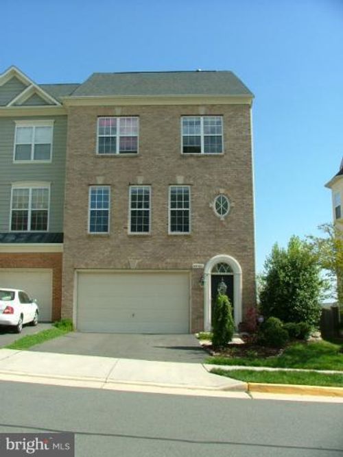 43762 Lees Mill Sq, LEESBURG, VA, 20176-3821 | Card Image
