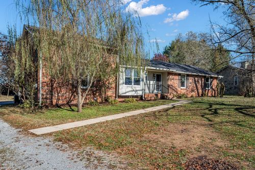 1065 Lakeland Dr, Gallatin, TN, 37066-8424 | Card Image