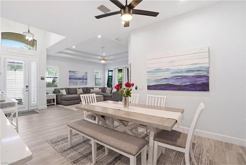 9435 Isla Bella Cir, BONITA SPRINGS, FL, 34135-7276 | Card Image