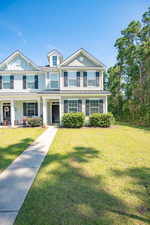 421 Stoneleigh Ln, Moncks Corner, SC, 29461-9103 | Card Image
