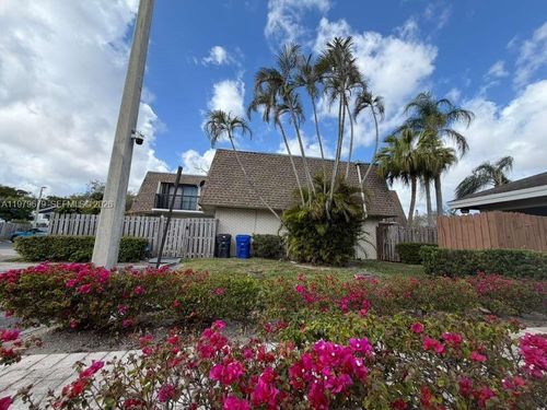 17c-8209 Sw 23rd Ct, North Lauderdale, FL, 33068-5169 | Card Image