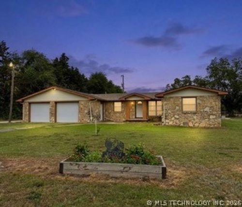 345544 E Highway 62, Meeker, OK, 74855-4615 | Card Image
