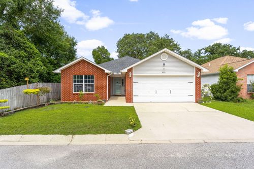 920 Lauderhill Ln, Fort Walton Beach, FL, 32547-3433 | Card Image