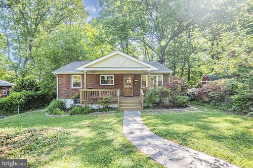 6466 Oakwood Dr, FALLS CHURCH, VA, 22041-1202 | Card Image
